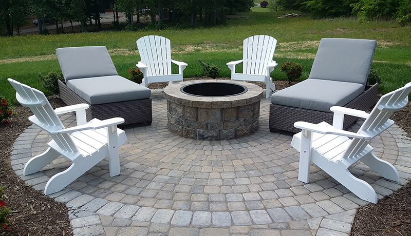 Outdoor patio pavers