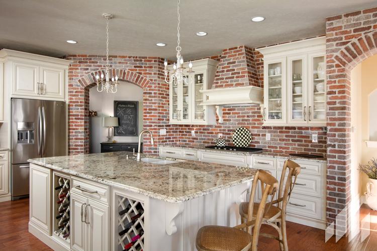 Kitchen made with thin brick